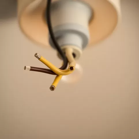 Jaki kabel do lampy sufitowej